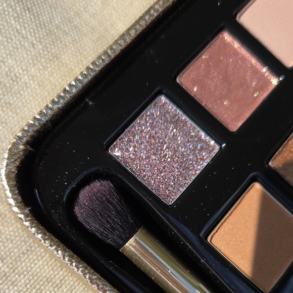 Tarte Eyeshadow Holiday Palette - Picture 12 of 14